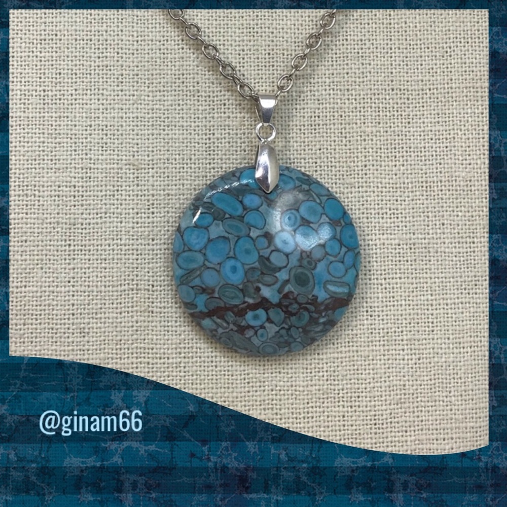 Brand New Gorgeous Round 1-1/2” Gemstone